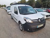 Usado Renault Kangoo 44 kW (60 CV) 2021 Blanco Monovolumen