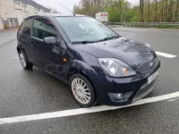 Usado Ford Fiesta Ambiente 68 CV (50 kW) 2008 Negro Utilitario