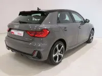 Usado Audi A1 Sportback 110 CV (80 kW) 2022 Gris Utilitario