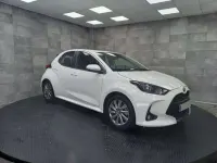 Usado Toyota Yaris Active 116 CV (85 kW) 2022 Blanco Utilitario