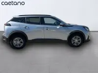 Usado Peugeot 2008 Style 100 CV (73 kW) 2021 Gris / plata SUV