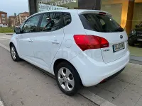 Usado Kia Venga 115 CV (84 kW) 2012 Blanco Utilitario