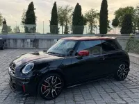 Usado Mini John Cooper Works 231 CV (169 kW) 2025 Negro Utilitario