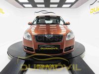 Usado Skoda Fabia 80 CV (58 kW) 2009 Naranja Berlina