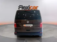 Usado VW Caravelle 114 CV (83 kW) 2019 Marrón Van