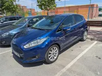 Usado Ford Fiesta Titanium 100 CV (73 kW) 2015 Azul Utilitario