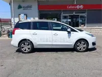 Usado Peugeot 5008 Style 120 CV (88 kW) 2014 Blanco Monovolumen