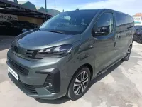 Nuevo Peugeot Traveller Business-Line 179 CV (131 kW) 2026 Verde Monovolumen