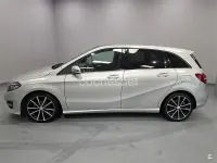 Usado Mercedes B180 Urban 109 CV (80 kW) 2015 Gris / plata Utilitario