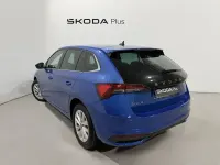 Usado Skoda Scala Selection 116 CV (85 kW) 2025 Azul Utilitario