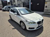 Usado BMW 225 Active Tourer iPerformance 224 CV (164 kW) 2017 Blanco Monovolumen