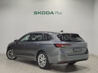 Usado Skoda Superb Selection 150 CV (110 kW) 2024 Gris Familiar