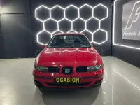 Usado Seat Leon Stella 90 CV (66 kW) 2000 Rojo Utilitario