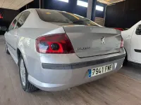 Usado Peugeot 407 125 CV (91 kW) 2008 Gris / plata Berlina