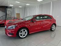 Usado Mercedes A180 Style 109 CV (80 kW) 2014 Rojo Utilitario