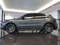 Usado Porsche Cayenne 462 CV (339 kW) 2019 Gris SUV