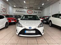 Usado Toyota Yaris Hybrid 100 CV (73 kW) 2019 Blanco Berlina
