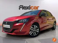 Usado Peugeot 208 Allure 101 CV (74 kW) 2023 Rojo Utilitario