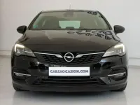 Usado Opel Astra Design & Tech 110 CV (80 kW) 2022 Negro Utilitario