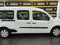 Usado Renault Kangoo 44 kW (60 CV) 2021 Blanco Monovolumen