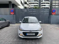 Usado Hyundai i20 84 CV (61 kW) 2017 Blanco Berlina