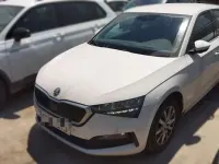 Usado Skoda Scala Ambition 95 CV (69 kW) 2022 Blanco Utilitario