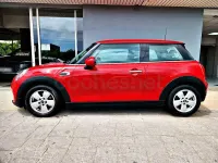 Usado Mini ONE 102 CV (75 kW) 2018 Rojo Utilitario