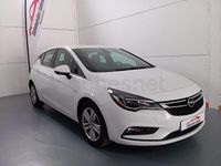 Usado Opel Astra Selective 110 CV (80 kW) 2019 Blanco Berlina