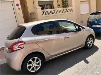Usado Peugeot 208 Style 82 CV (60 kW) 2014 Gris / plata Utilitario