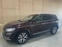 Usado Renault Koleos Initiale Paris 184 CV (135 kW) 2021 Granate SUV