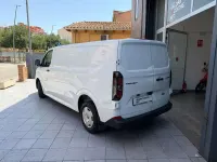 Usado Ford Transit Custom Trend 136 CV (100 kW) 2024 Blanco Van