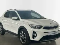 Usado Kia Stonic 120 CV (88 kW) 2020 Blanco SUV