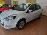 Usado Renault Clio GrandTour Evolution 105 CV (77 kW) 2012 Blanco Familiar