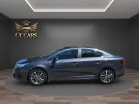 Usado Toyota Avensis Executive 143 CV (105 kW) 2015 Gris Berlina