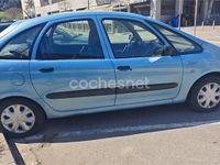 Usado Citroën Xsara Picasso 117 CV (86 kW) 2000 Azul Monovolumen