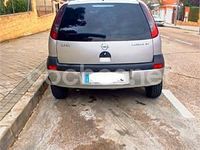 Usado Opel Corsa 75 CV (55 kW) 2002 Gris / plata Utilitario