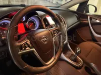 Usado Opel Astra Selective 110 CV (80 kW) 2015 Marrón Familiar