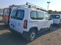 Usado Peugeot Rifter Active 102 CV (75 kW) 2023 Blanco Monovolumen
