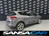 Usado Renault Scénic Edition One 130 CV (95 kW) 2017 Gris / plata Monovolumen