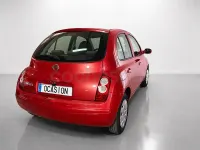 Usado Nissan Micra Visia+ 80 CV (58 kW) 2005 Granate Berlina