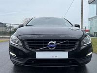 Usado Volvo V60 Momentum 120 CV (88 kW) 2018 Negro Familiar