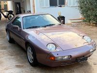 Usado Porsche 928 330 CV (242 kW) 1986 Violeta / lila Coupe