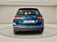 Usado VW Tiguan Life 150 CV (110 kW) 2021 Verde SUV