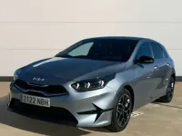 Usado Kia Ceed Style 101 CV (74 kW) 2025 Plateado Utilitario