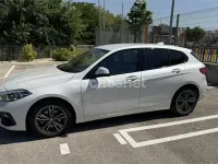 Usado BMW 116 Sport Line 116 CV (85 kW) 2021 Blanco Utilitario