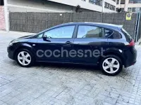 Usado Seat Leon Sport 105 CV (77 kW) 2008 Negro Utilitario