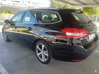 Usado Peugeot 308 SW Allure 130 CV (95 kW) 2017 Negro Familiar