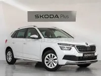 Usado Skoda Kamiq Ambition 110 CV (80 kW) 2021 Blanco SUV