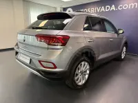 Usado VW T-Roc Life 115 CV (84 kW) 2023 Gris / plata SUV