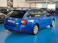 Usado Skoda Octavia Ambition 115 CV (84 kW) 2018 Azul Familiar